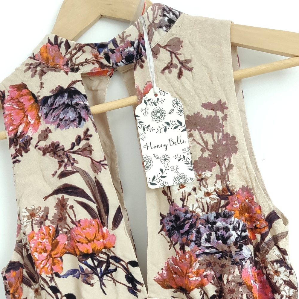 🆕🌿FLORAL BOUTIQUE ROMPER🌿 - Picture 2 of 8